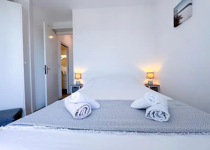 Alger - Rooftop Avec 1 Au Centre-ville D'antibes *