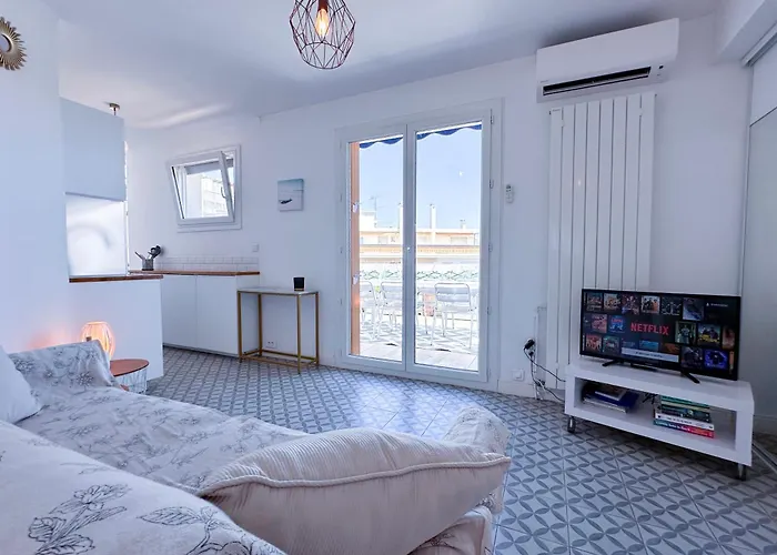 Alger - Rooftop Avec 1 Au Centre-ville D'antibes Antibes