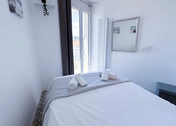 Alger - Rooftop Avec 1 Au Centre-ville D'antibes * 앙티브